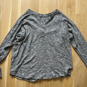 American eagle Women's Heather Gray Long-Sleeve Henley Top